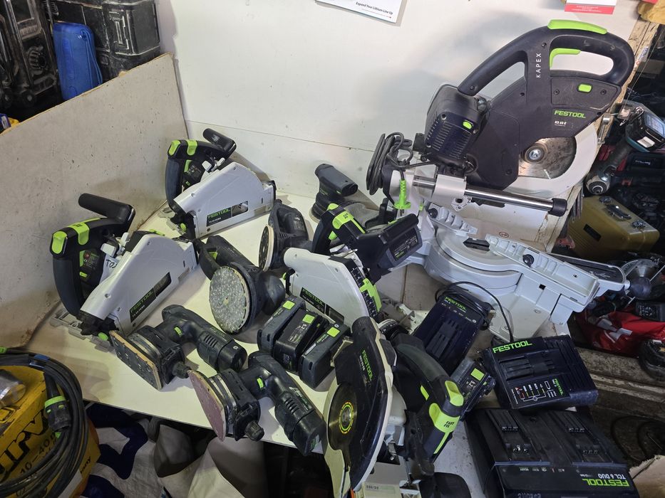 Vând scule festool