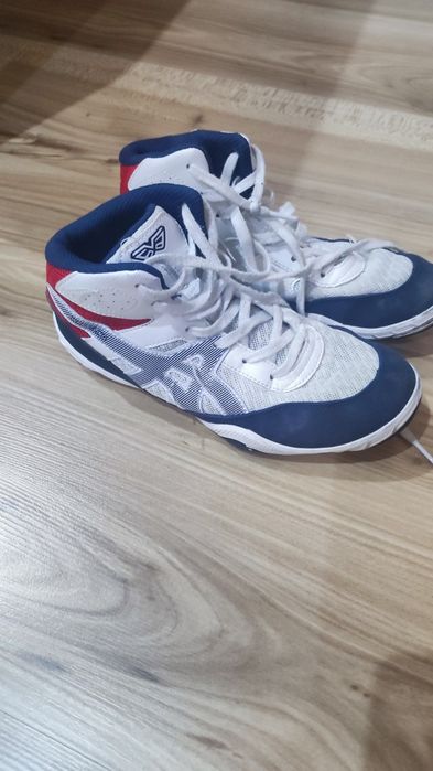 Продам борцовки 36 размер в хорошем состоянии