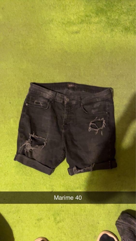 Vand blugi scurti de vara Bershka