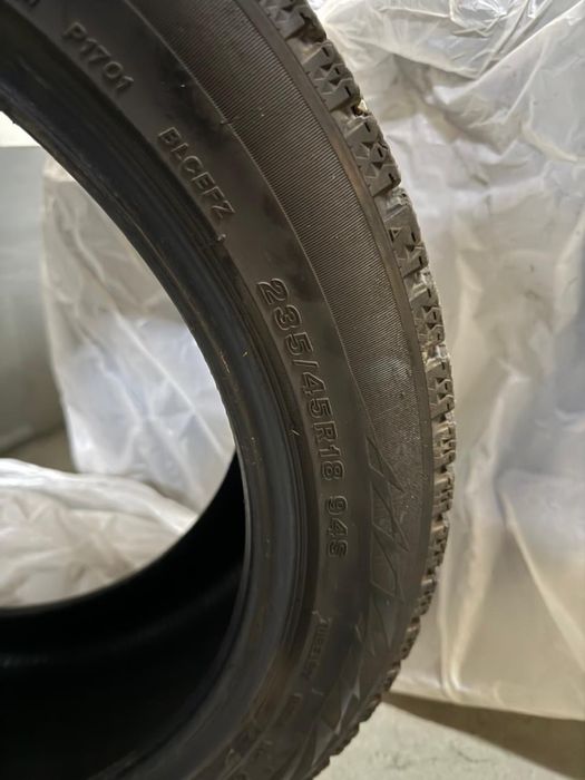 Продам зимние шины  б/у