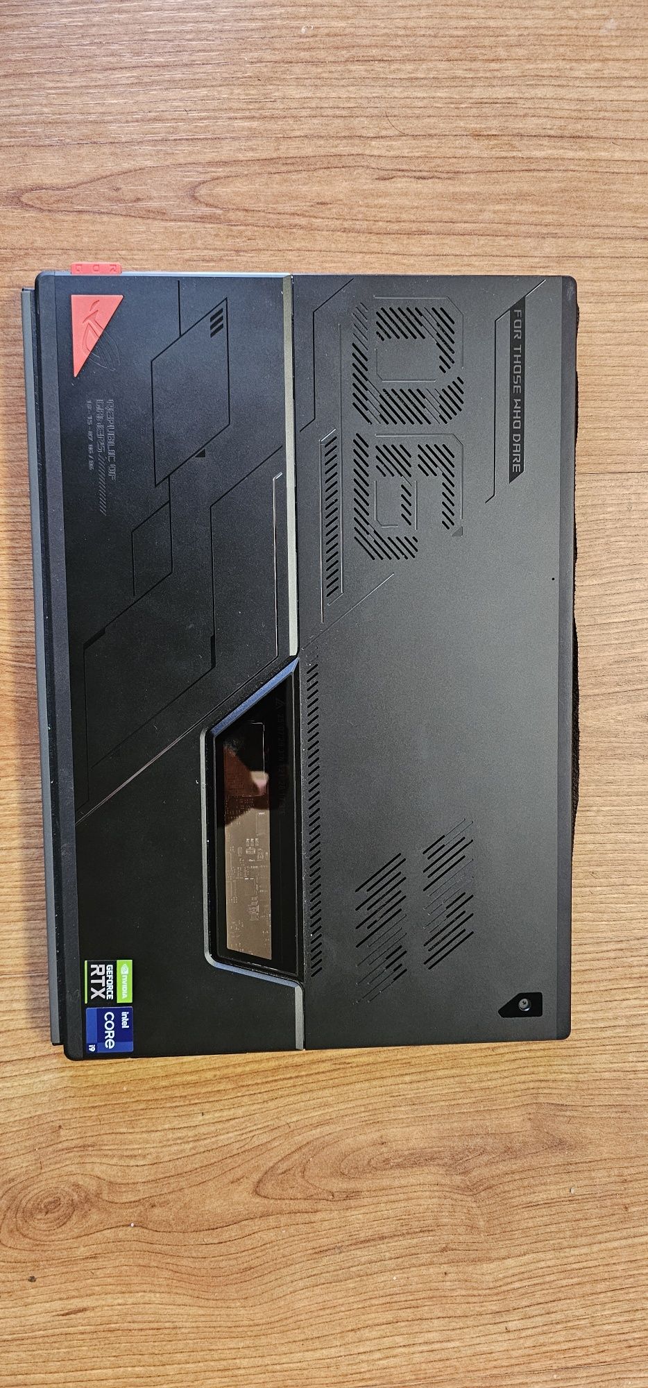 Gaming laptop tablet Геймърски лаптоп таблет Asus Rog Flow Z13