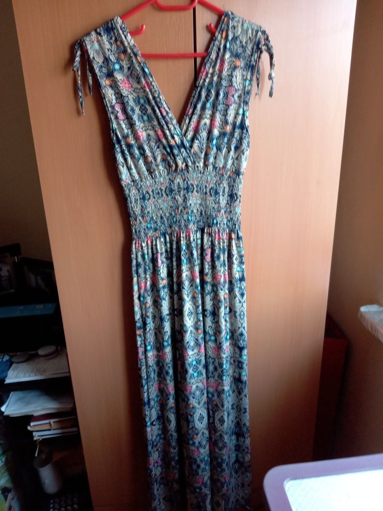Vând rochie noua mărimea 48