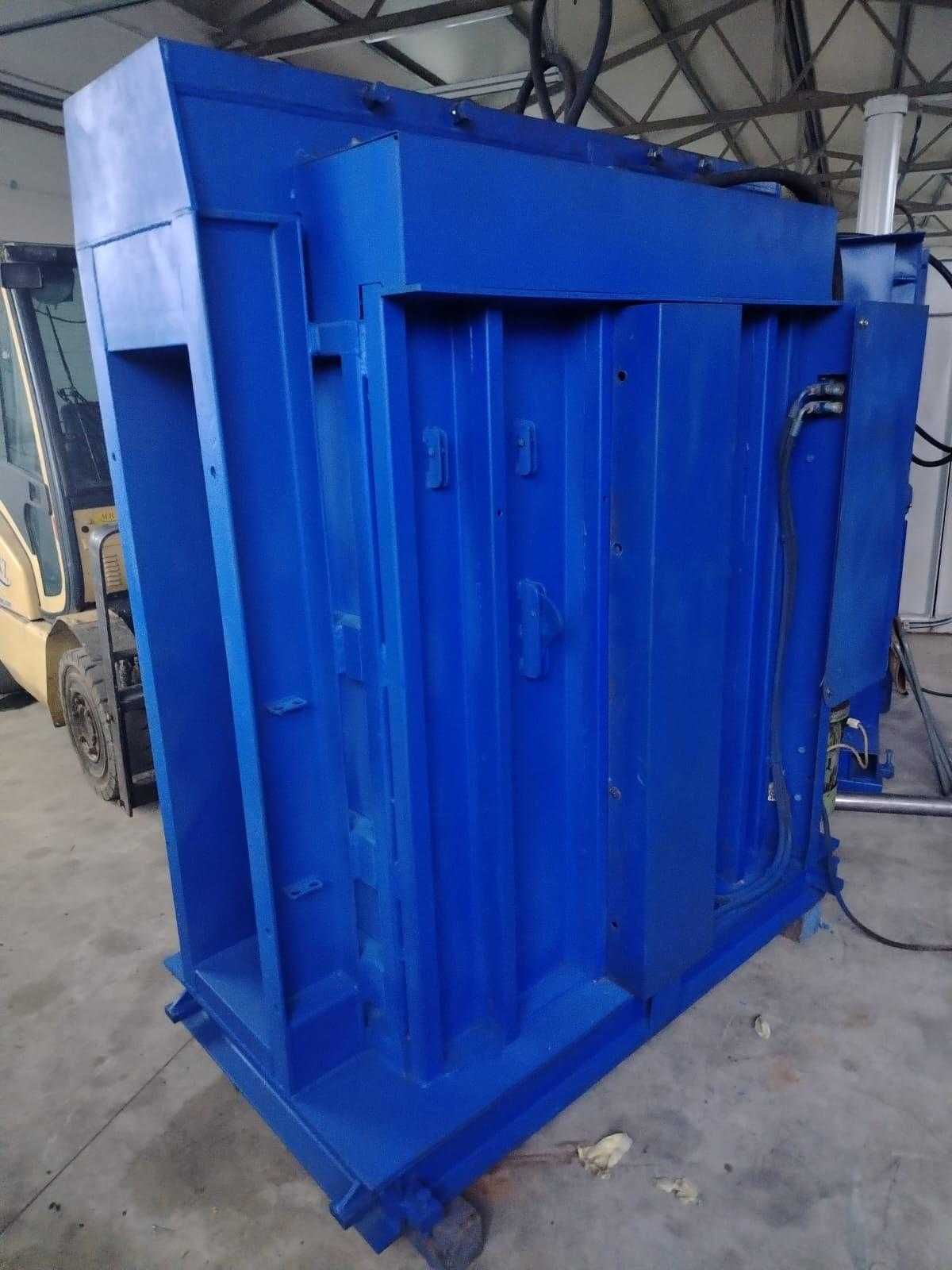 Prese verticale de balotat Strautmann PP1207 sau HSM VL 500, SH