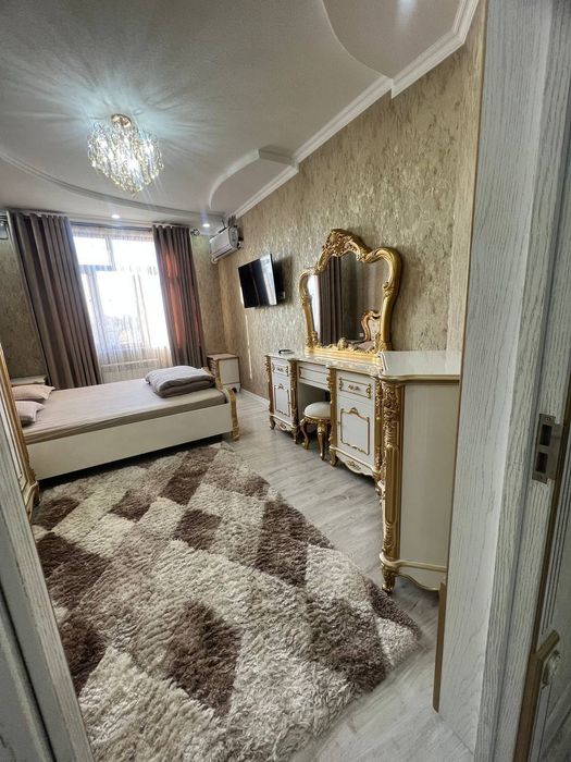 Mirobod bozori yonida kvartira bor