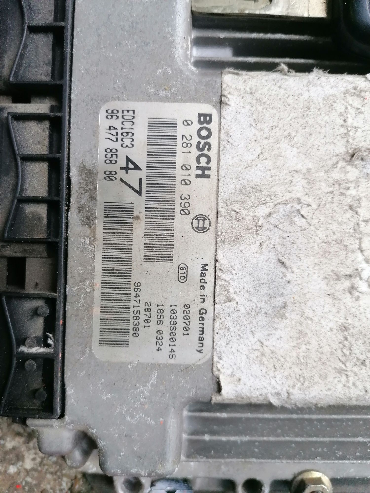 Calculator motor  Peugeot 307 1.4hdi 0281010390