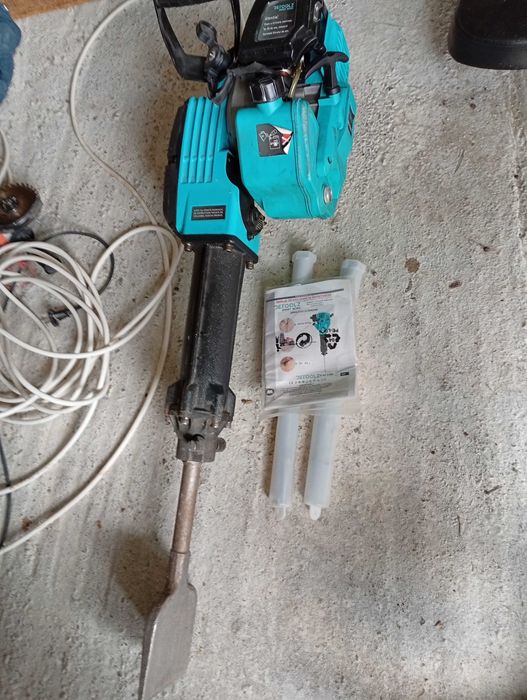Picamer benzină 10 ore de funcționare , motocoasă nouă sigilat