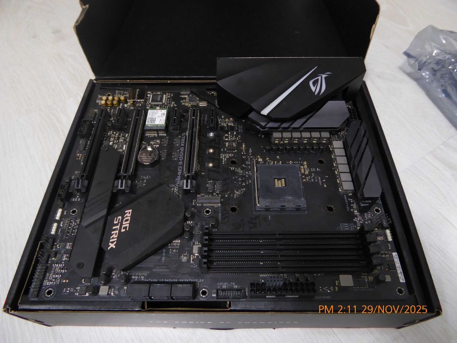 Placa de baza Rog Strix B450-E