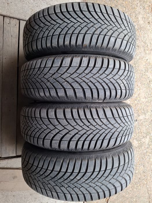 Зимни гуми Semperit 195/65/15" на метални джанти 5×112/15"+тасове