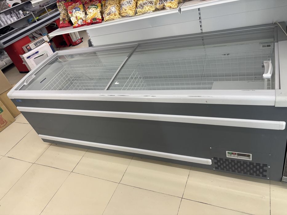 Морозильный ларь 2.50 м, большой объём