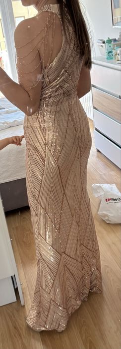 Официална рокля, M