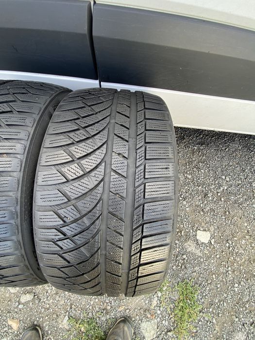 275/35/20/Kumho winter craft wp72