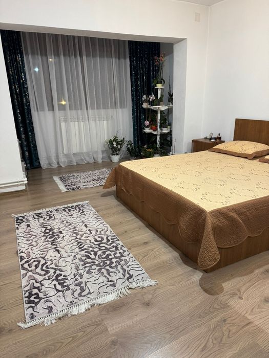 Vând apartament cu 2 camere decomandat