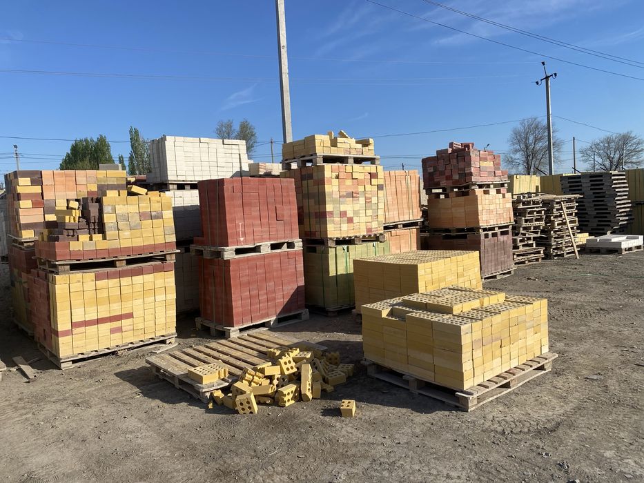 Продаю кирпич гипкепресовный. По 100 тенге
