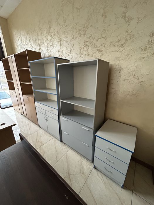 Продам комплект шкафов