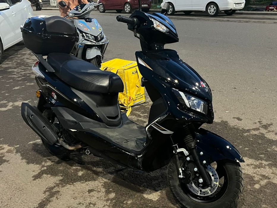 M8 мопед продам срочно