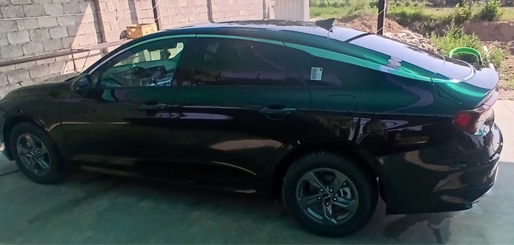Kia k5 1 pozitsia