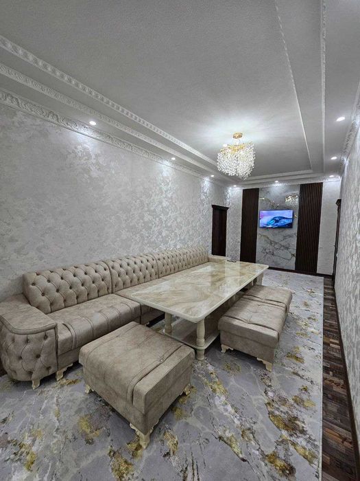 Самарканд шахрида 3 хонали, 5чи қаватда жойлашган квартира сотилади.