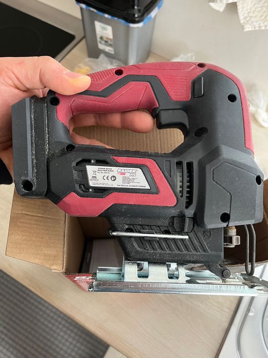 Акумулаторен прободен трион Rider