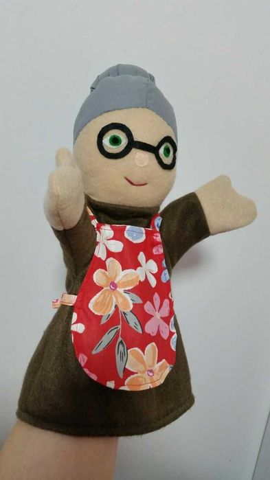 Bunica-Păpușă de mână/marionetă