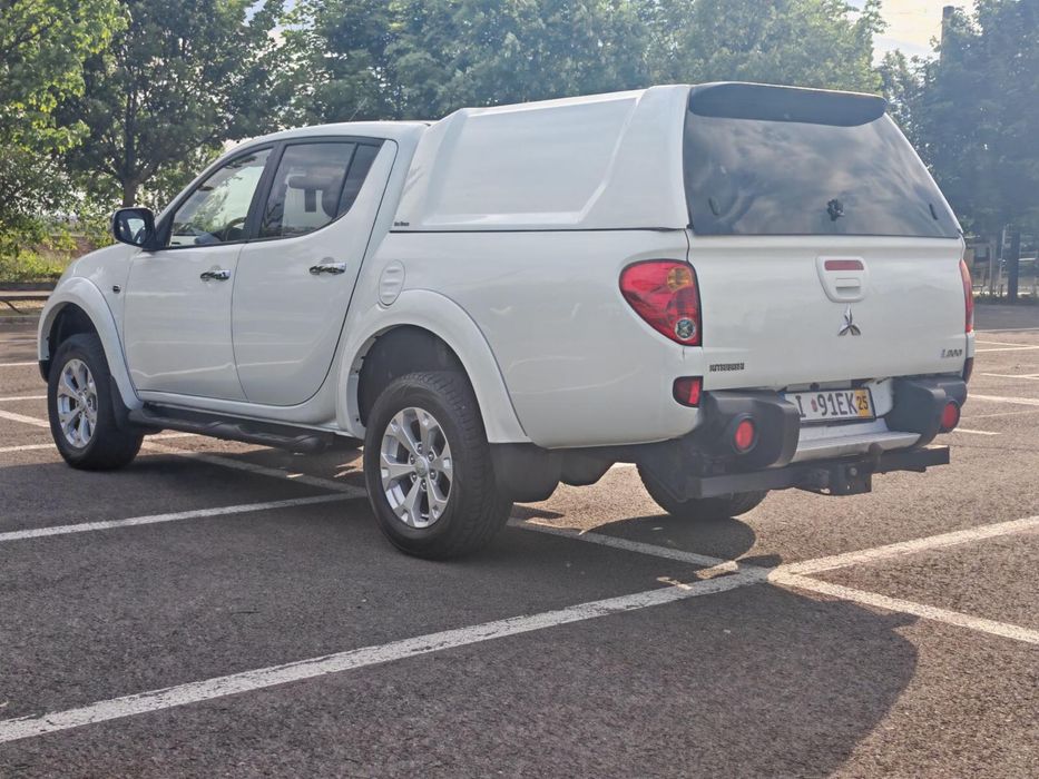 Mitsubishi L200 Automatic piele scaune electrice recent adus