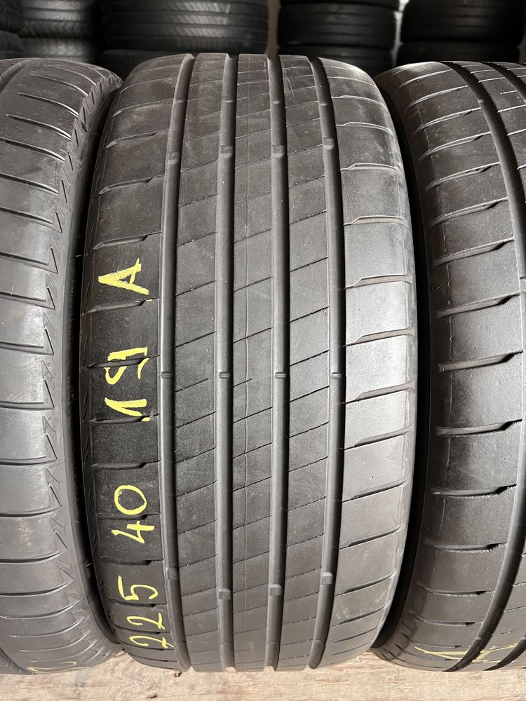 4 anvelope vara 255/35/19 + 225/40/19 , Bridgestone !