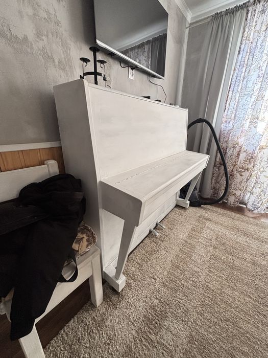 Дарю пианино, самовывоз