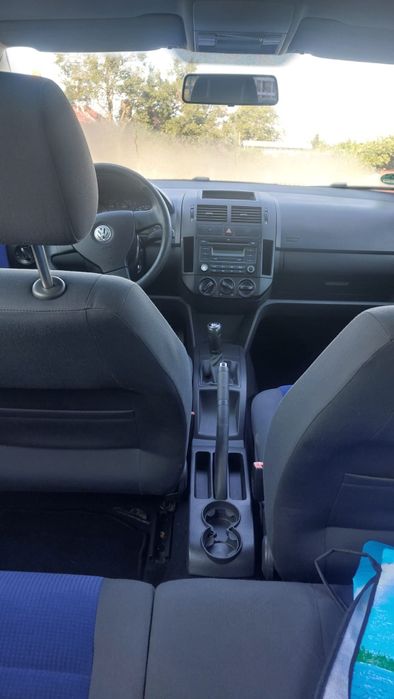 Vând Volkswagen Polo