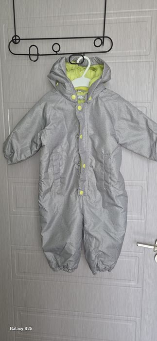 Бебешки зимни гащеризони рр 74