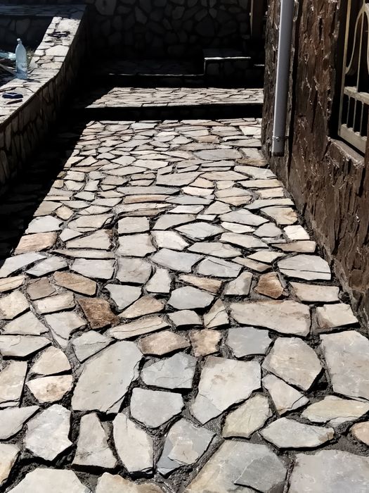 Piatra naturală de toate tipurile – pentru construcții și amenajări