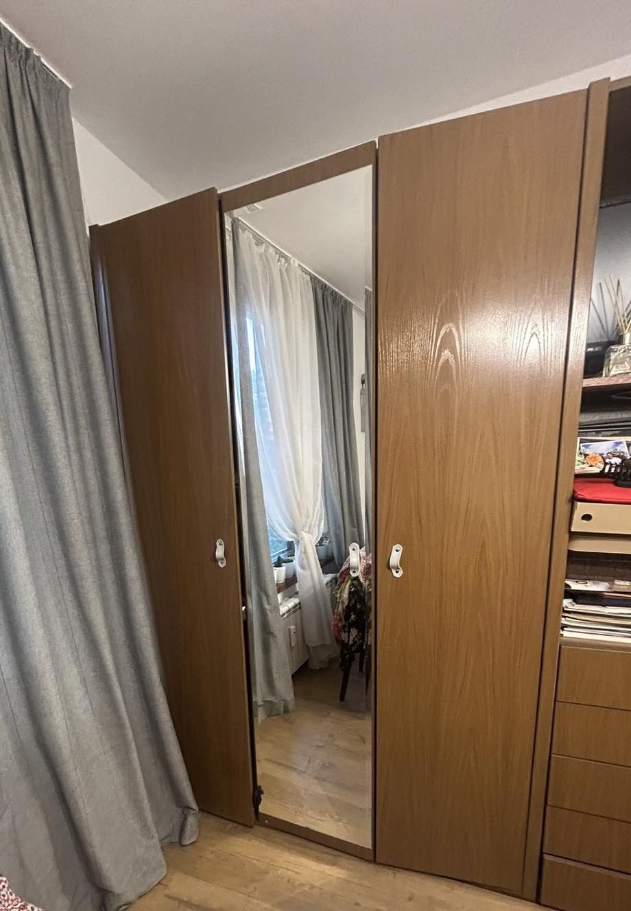 Гардероб три модула