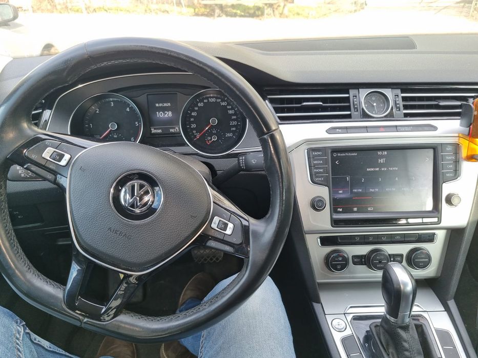 Volkswagen Passat cu servisare efectuată doar la reprezentanta Vw