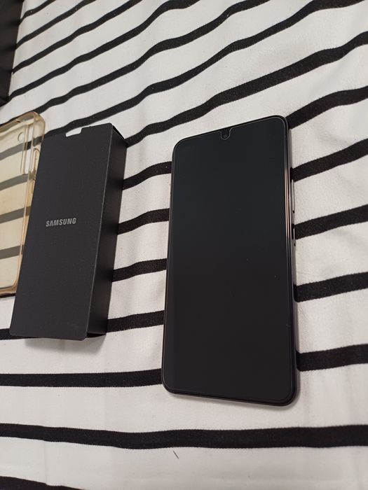 Vand/Schimb s22 cu Iphone