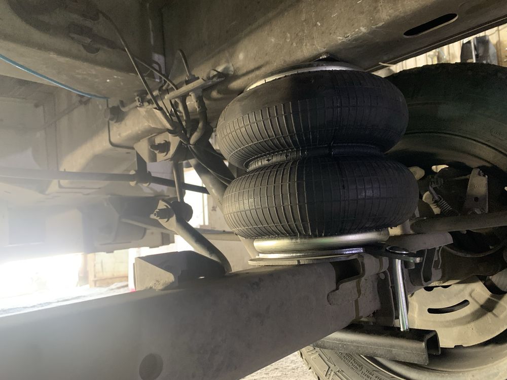 Perne de aer pentru Sprinter Iveco Daily Crafter Ford Fiat Caddy