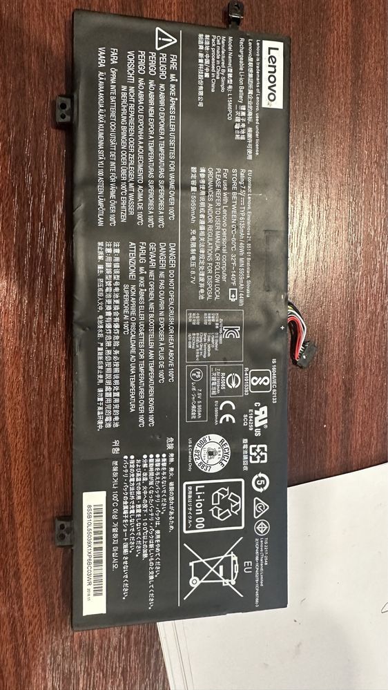 Vând baterie Lenovo IdeaPad 710/710S/V730, model L15M6PC0
