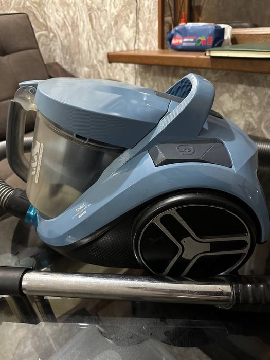 Пылесос Tefal в отличном состоянии