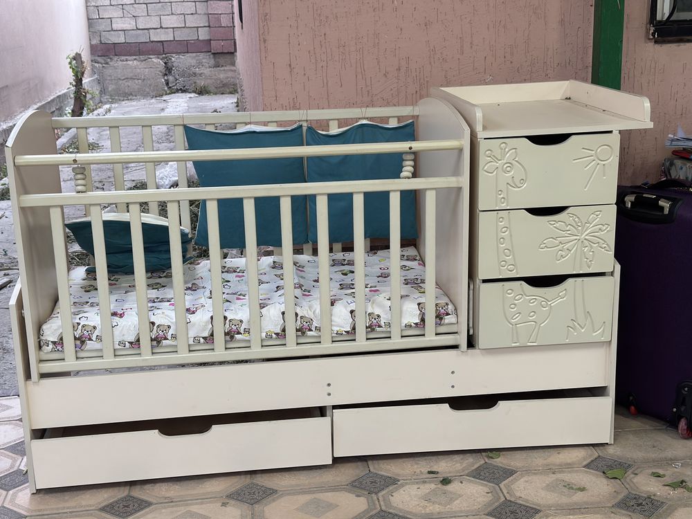 Деткий кровать манеж