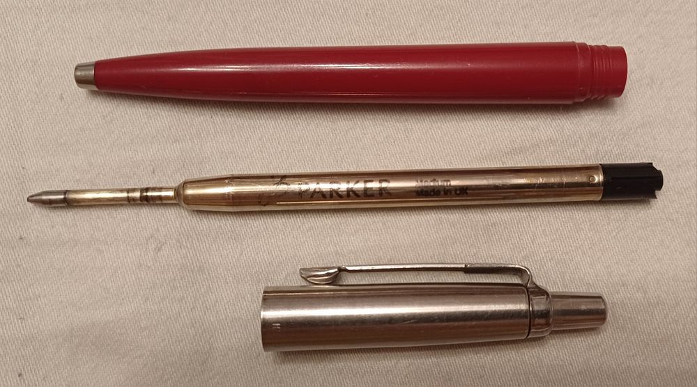 Pix Parker made in UK cu mina originala rosu visiniu burgundy