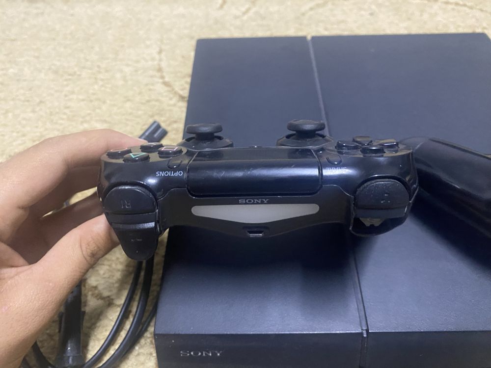 Ps4 рабочи бу хорошем состоянии