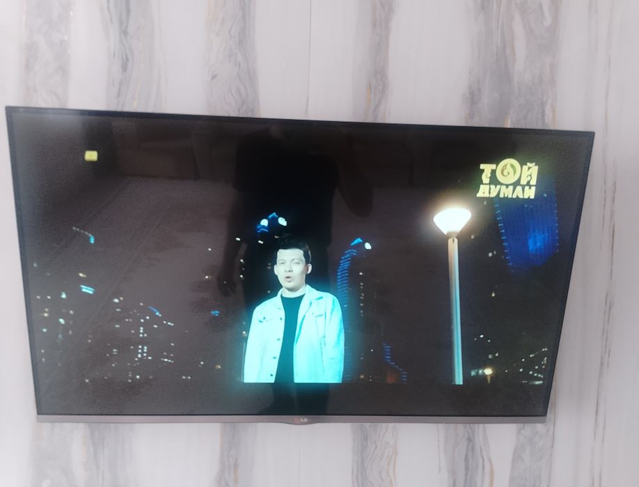 Телевизор сатылады.