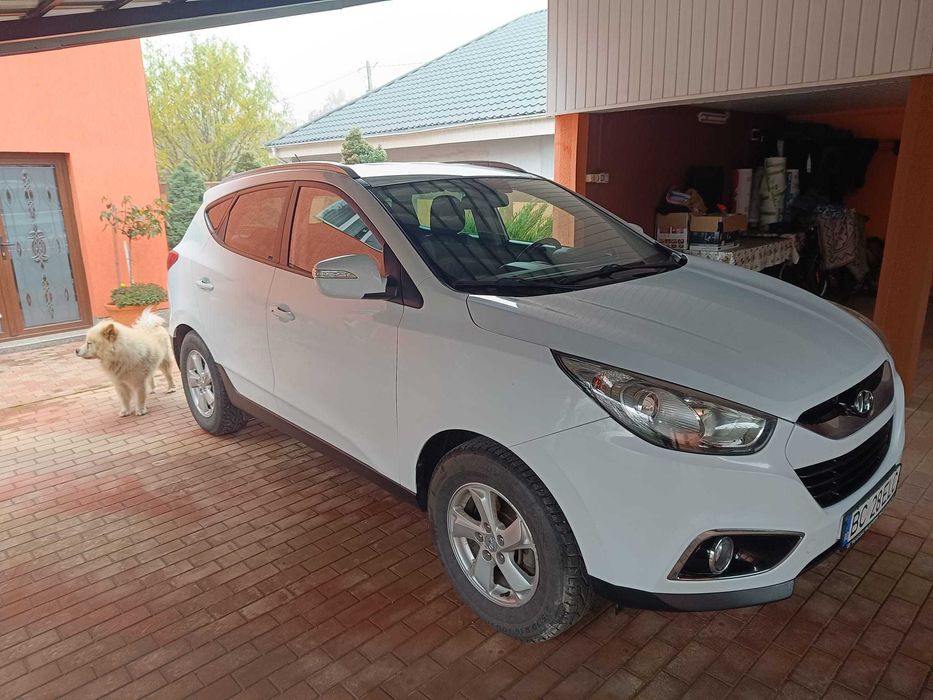 Vând Hyundai ix35 luna noiembrie 2011 1.7 TDI