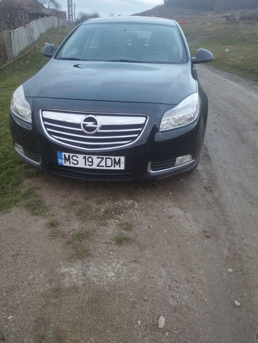 Se vinde Opel insignia