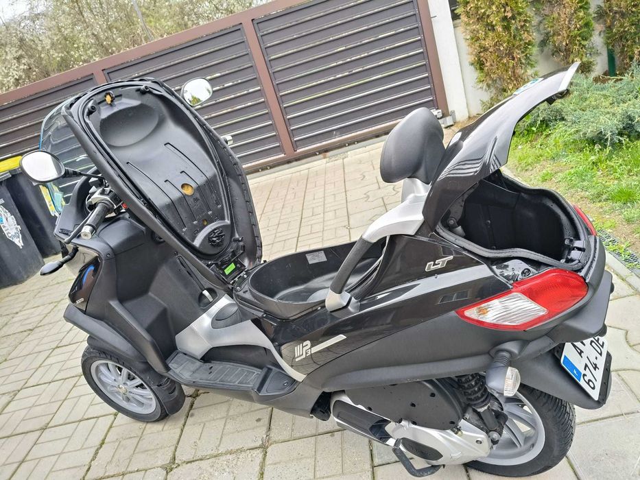 Piagio MP3 300 cc