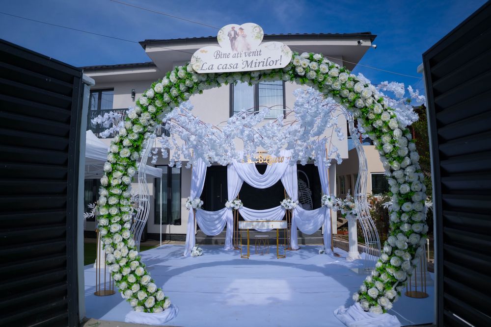 Inchiriez corturi pentru evenimente