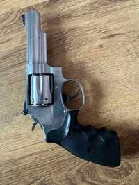 Револвер Smith&Wesson