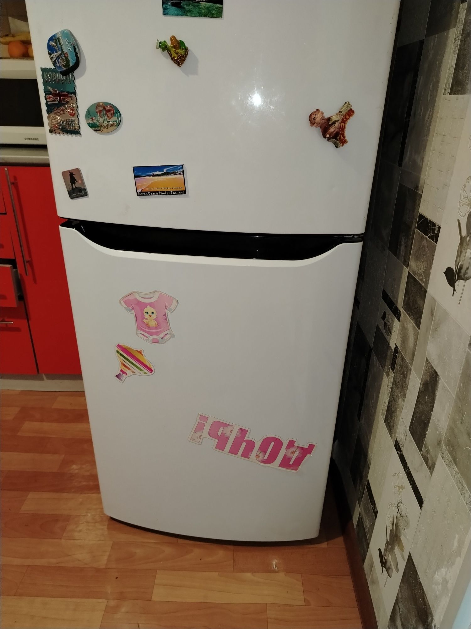 Продам нерабочий холодильник