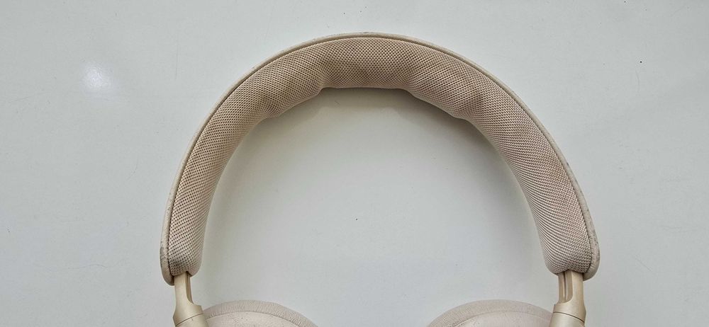 Продавам оригинални слушалки Bang & Olufsen Beoplay HX