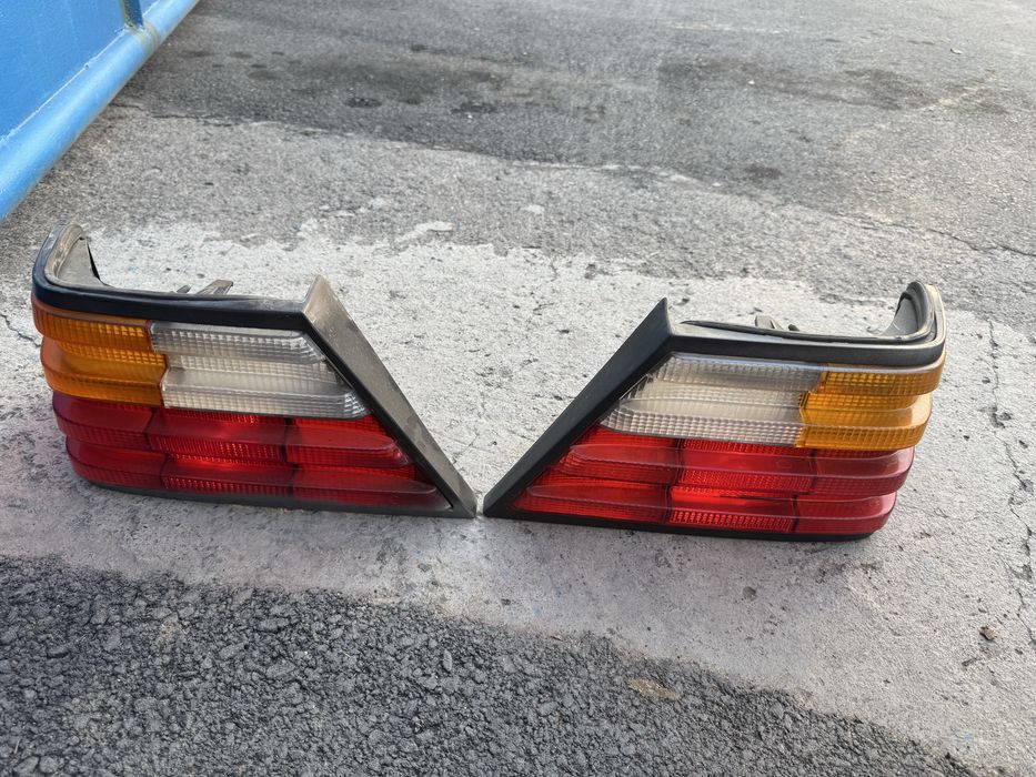 Продам плафоны на Мерс 124й