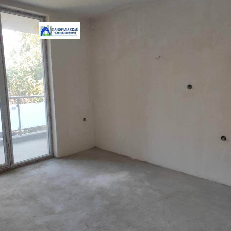 Продава се Тристаен апартамент в Плевен, Идеален център - 91 кв.м за 1484 €/кв.м - Снимка #7
