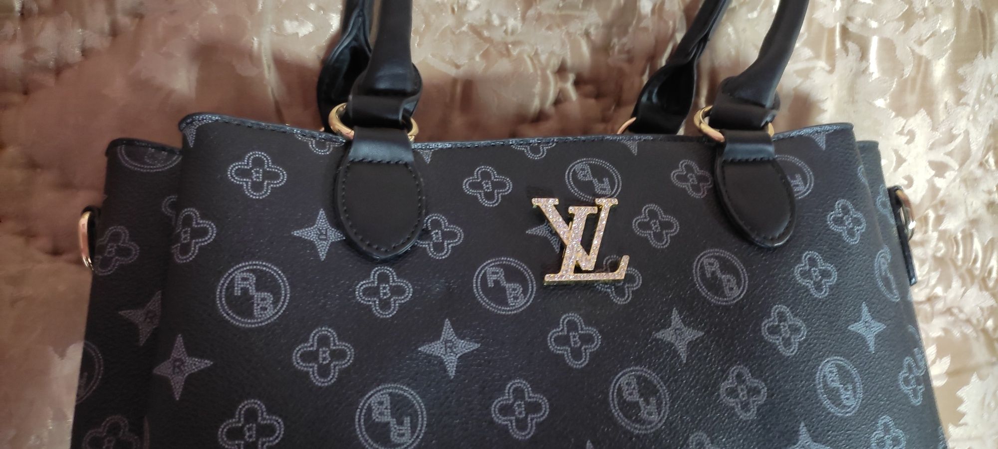 Geanta Louis vuitton noua