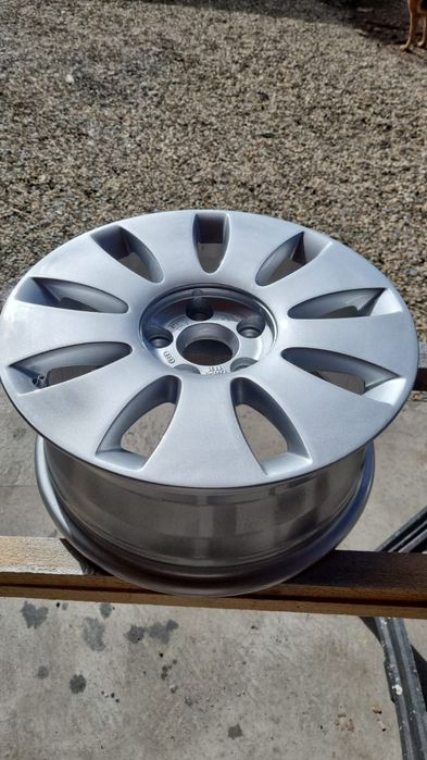 Jante OEM audi r16